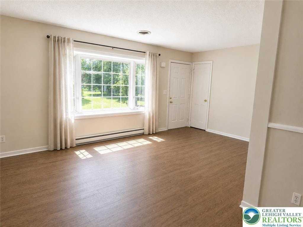 1495 Koch Rd - Photo 5 of 10