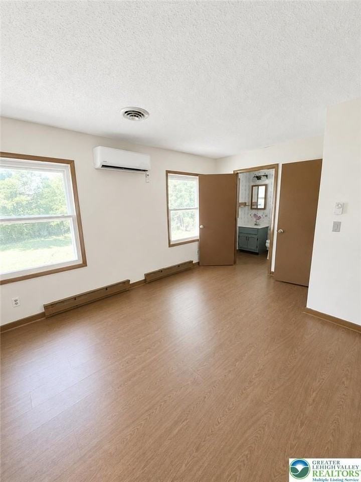 1495 Koch Rd - Photo 6 of 10
