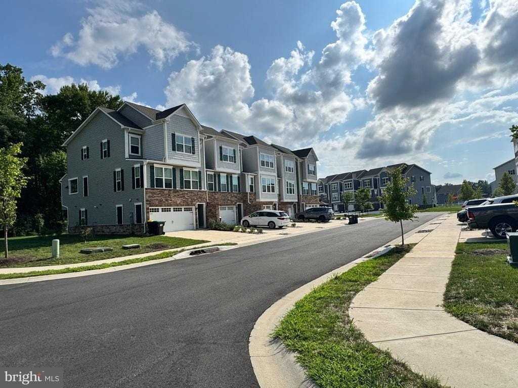 812 Canary Island Ct - Photo 7 of 31