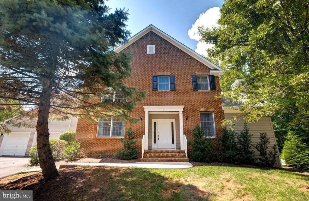 27 Stonewall Cir - Photo 2 of 26