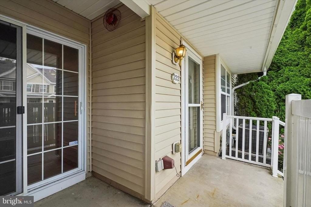 222 Flagstone Rd - Photo 3 of 24