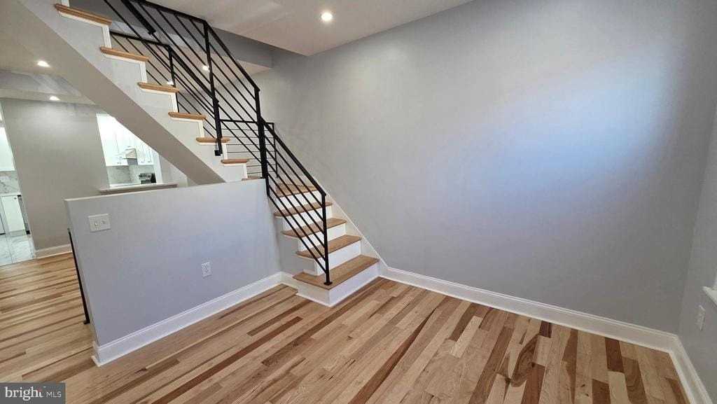 1810 E Albert St - Photo 2 of 15