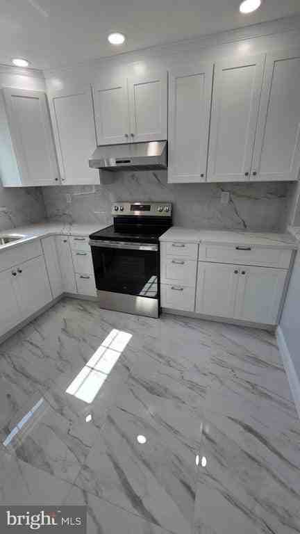 1810 E Albert St - Photo 4 of 15