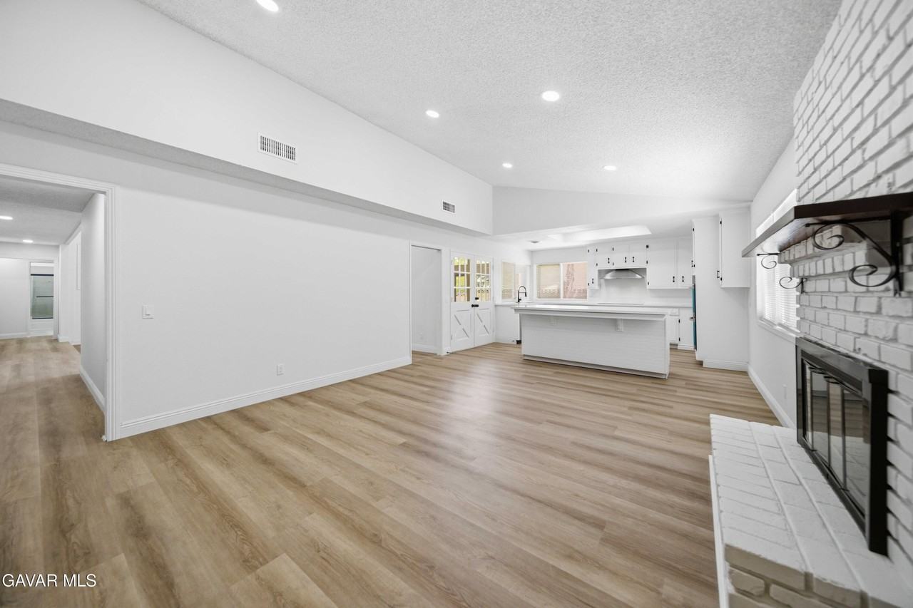 2653 End Ct - Photo 4 of 7