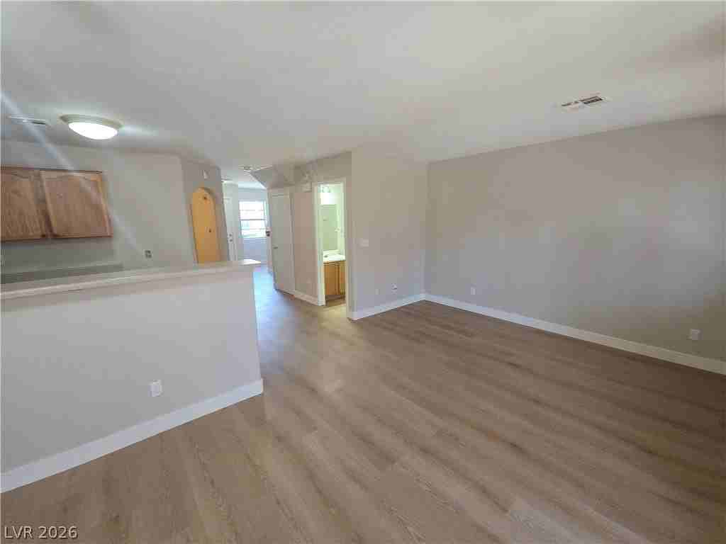 1920 Hodgenville St #102 - Photo 3 of 20