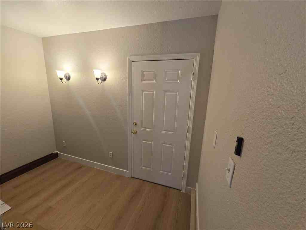 1920 Hodgenville St #102 - Photo 4 of 20