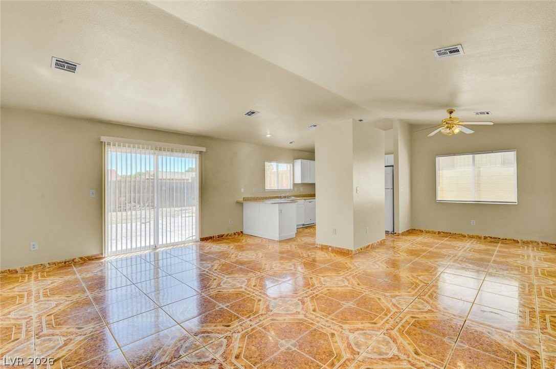 2739 E Colton Ave #0 - Photo 5 of 40