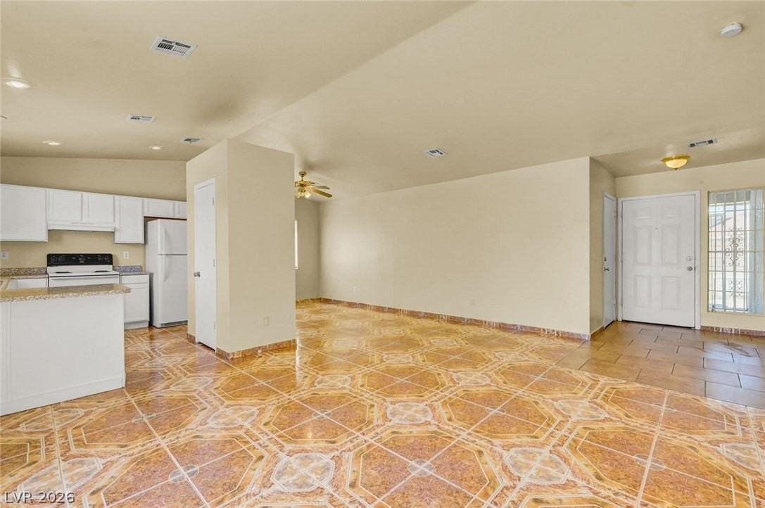 2739 E Colton Ave #0 - Photo 6 of 40