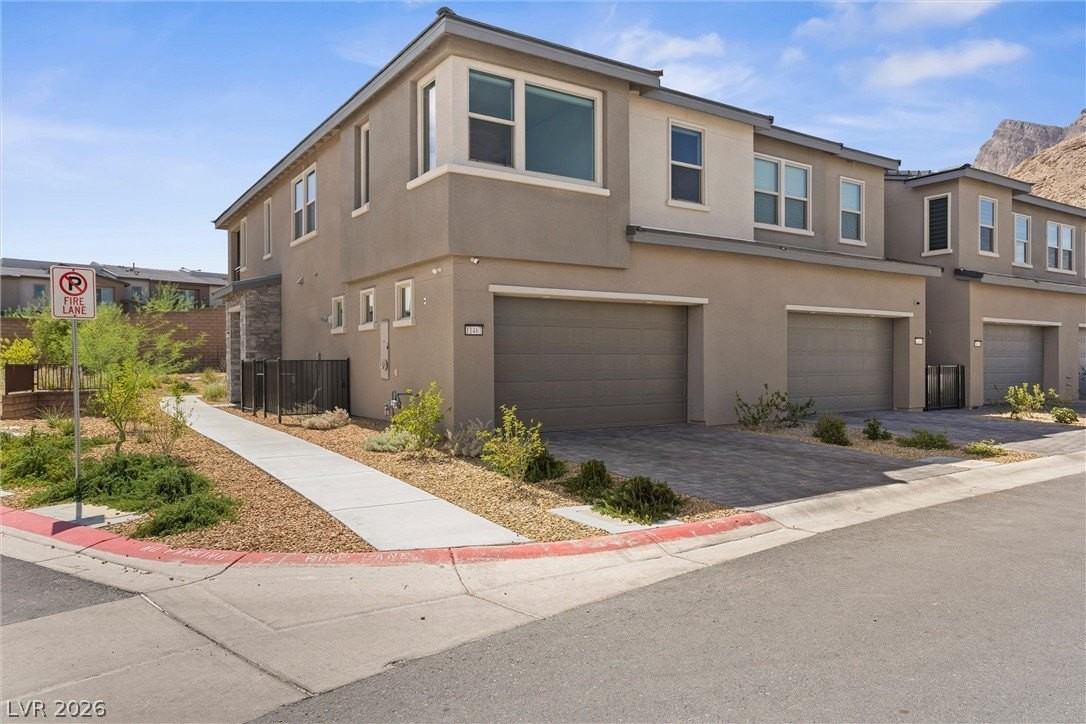 11467 Contour Ave - Photo 2 of 35