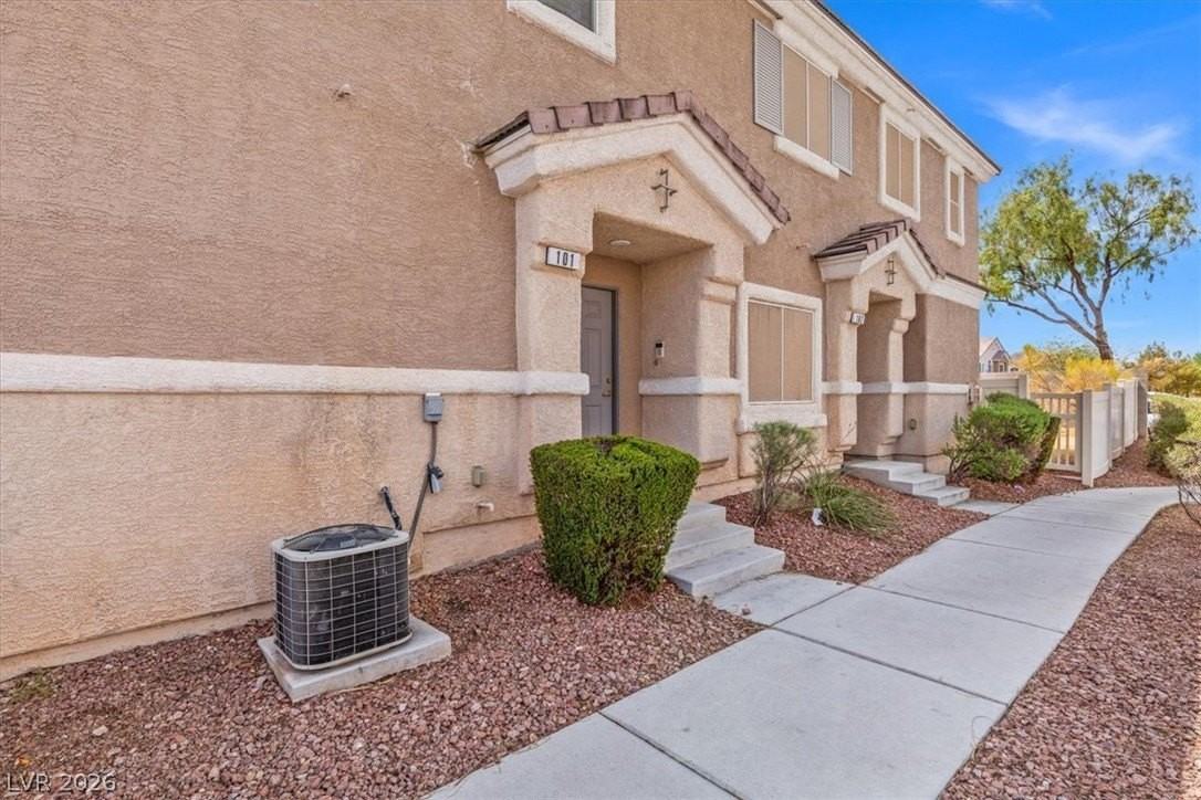 6592 Strolling Plains Ln #101 - Photo 4 of 28