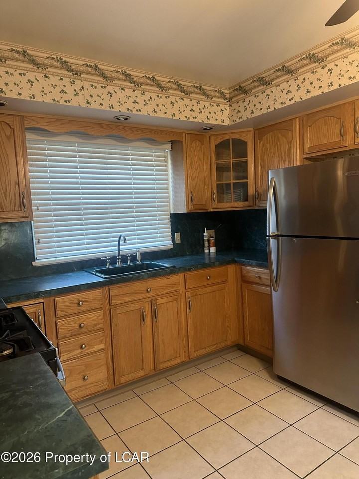 827 Exeter Ave #2ndFL - Photo 5 of 6
