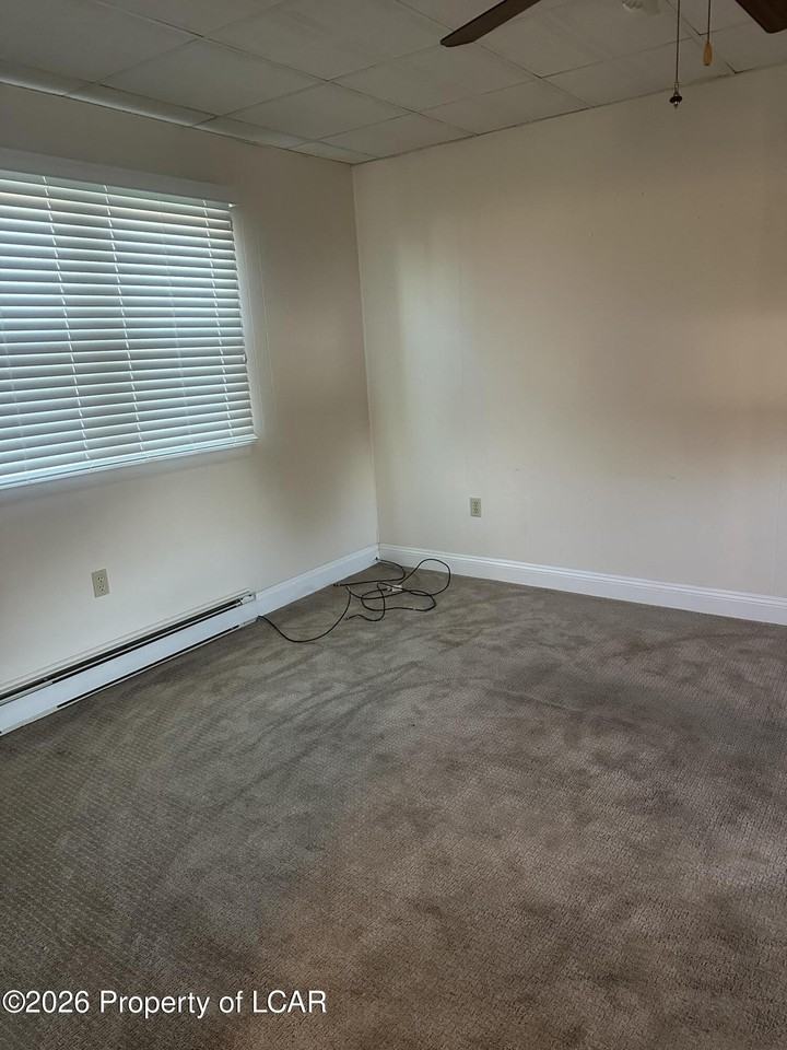 827 Exeter Ave #2ndFL - Photo 6 of 6