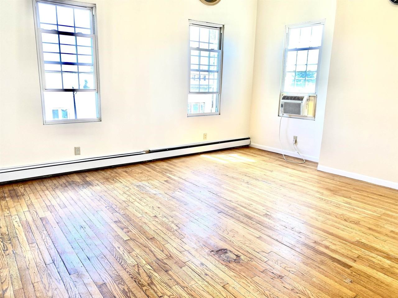 325 Central Ave #3 - Photo 3 of 19