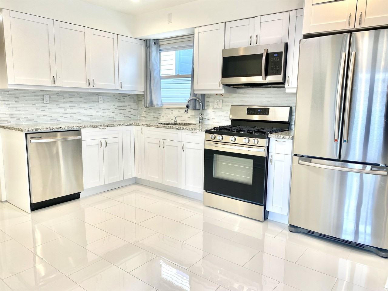 517 Liberty Ave #2 - Photo 5 of 25