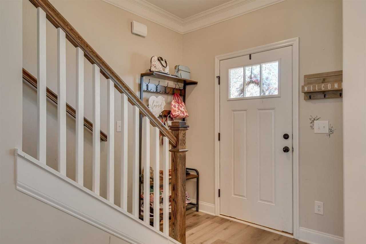 6007 Bakerville Ln - Photo 3 of 50