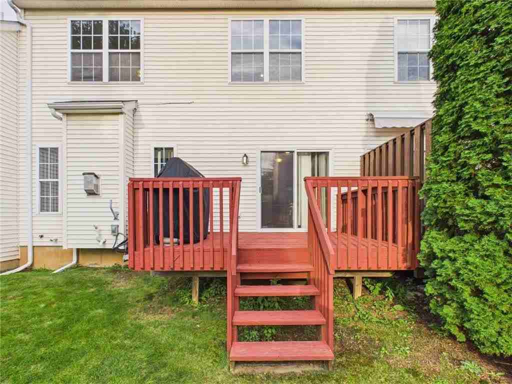 54 Cobblestone Dr - Photo 2 of 17