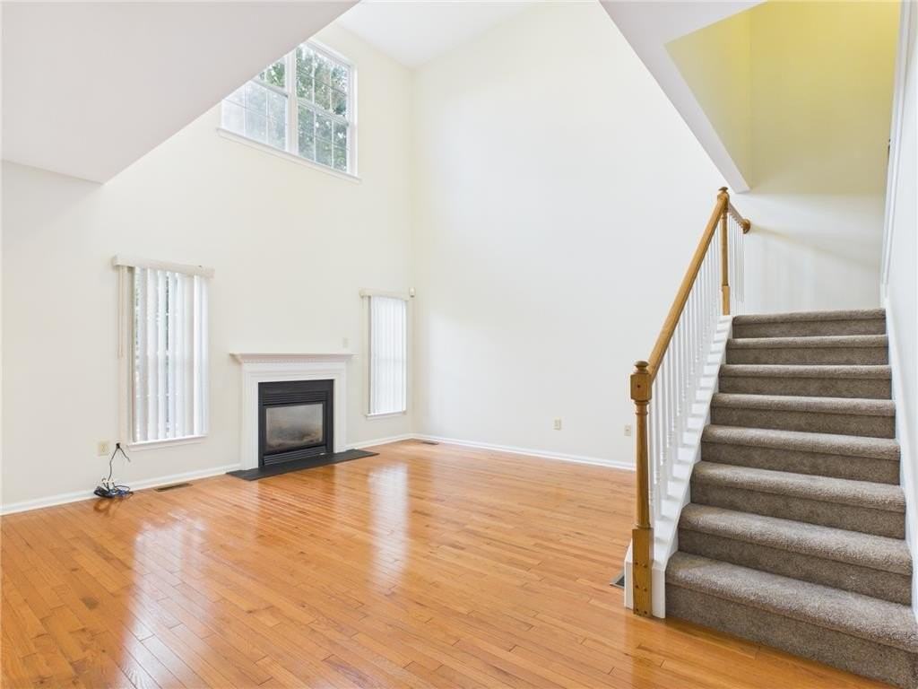 54 Cobblestone Dr - Photo 7 of 17