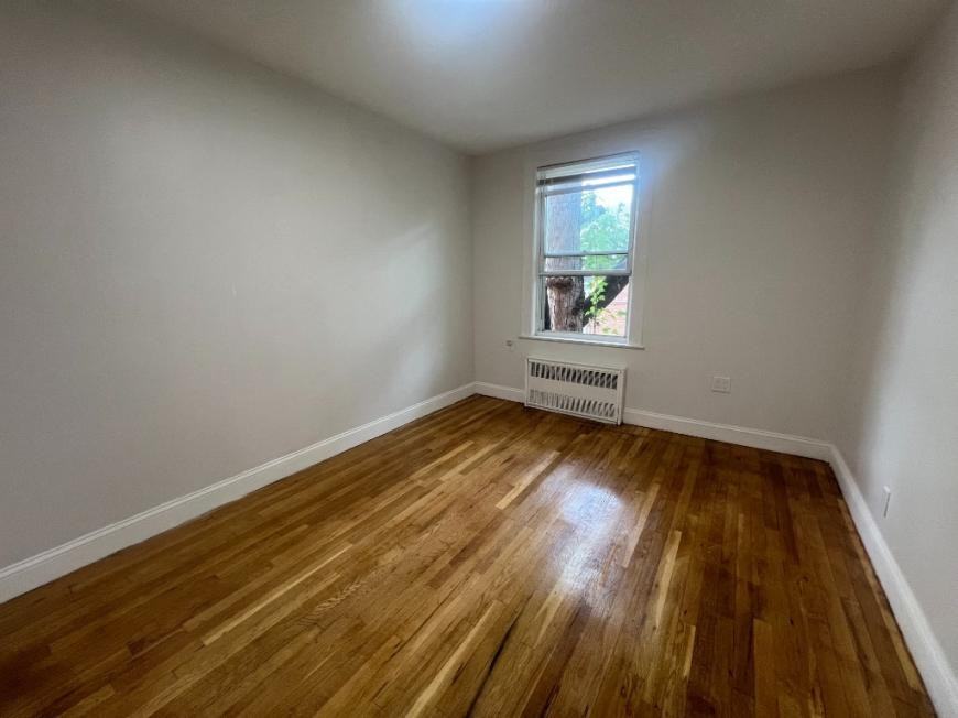 4029 48th St - Photo 7 of 10