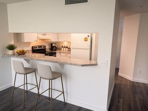 420 S Park Rd #309 - Photo 4 of 13