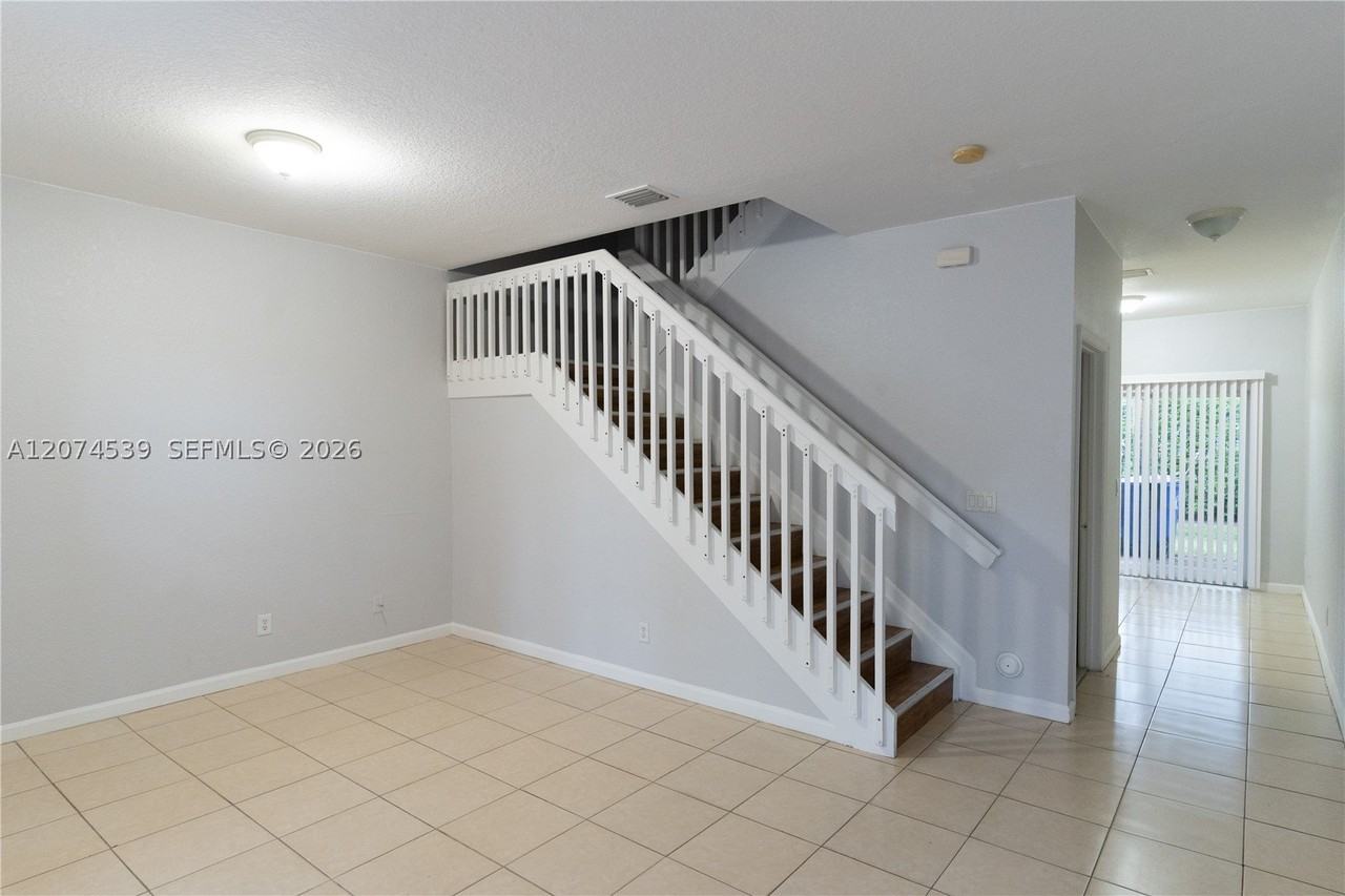806 N Santa Catalina Cir - Photo 2 of 28