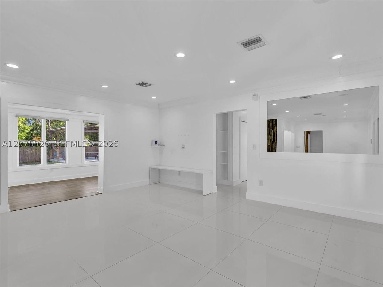 1647 Ne 146th St #0 - Photo 6 of 44