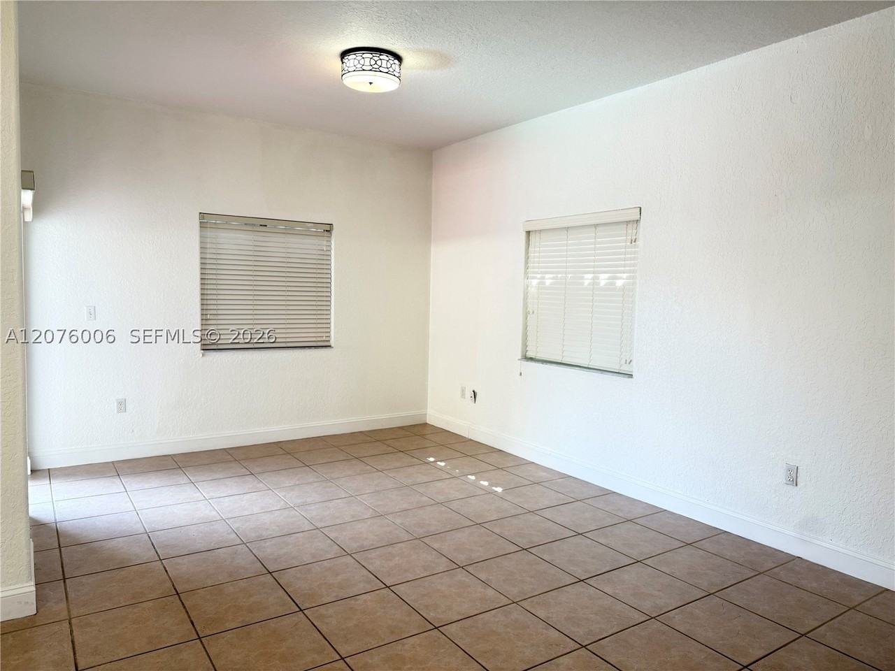 15957 Sw 54th Ter - Photo 6 of 29