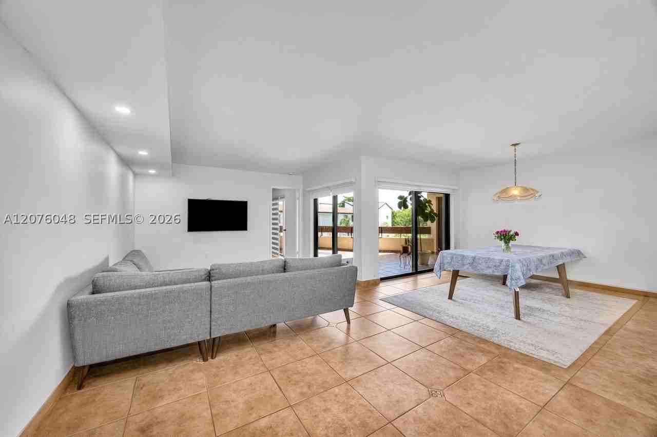 9280 Sw 123rd Ct #404 - Photo 5 of 31