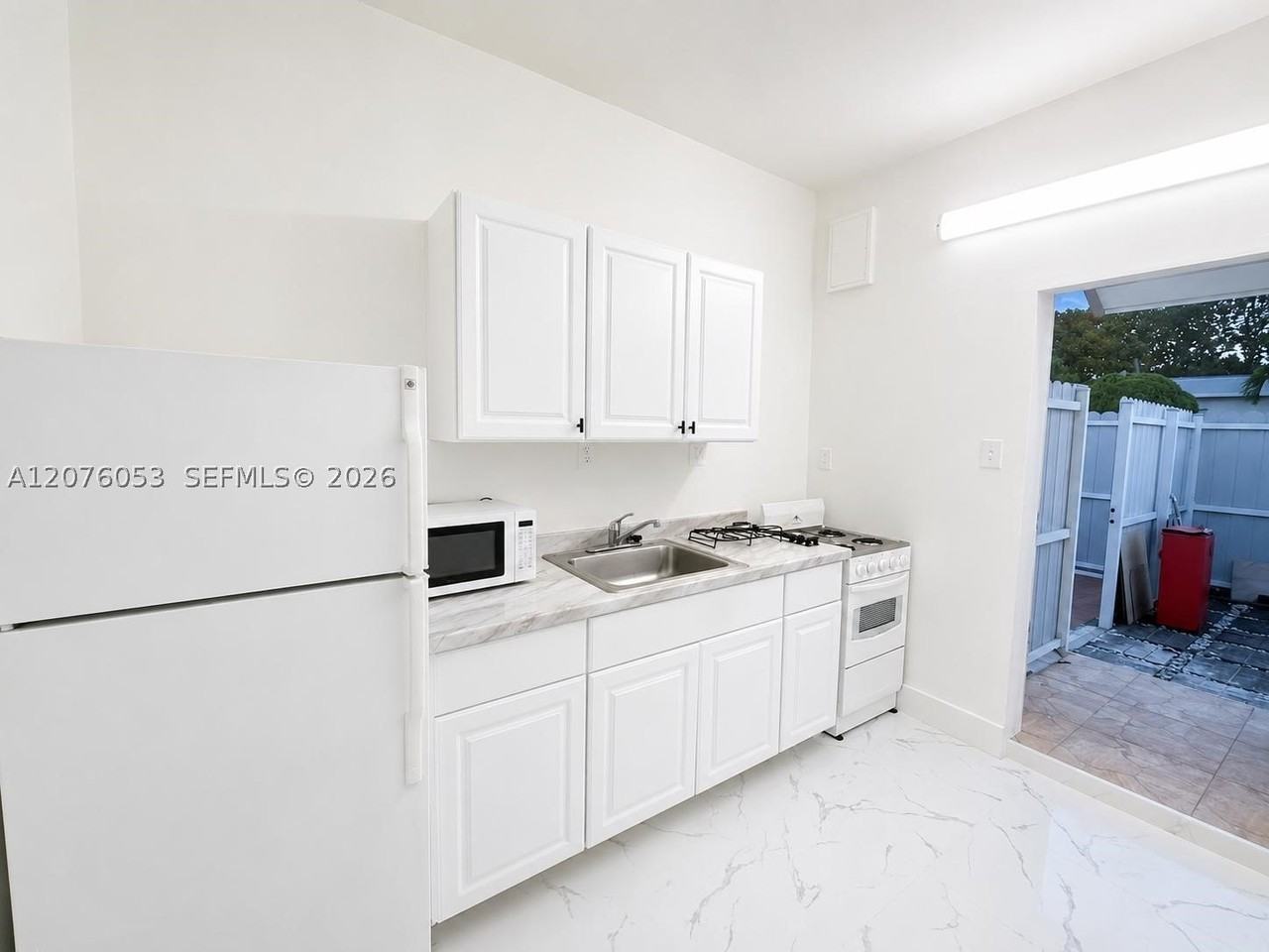500 E 54th St #B - Photo 2 of 9