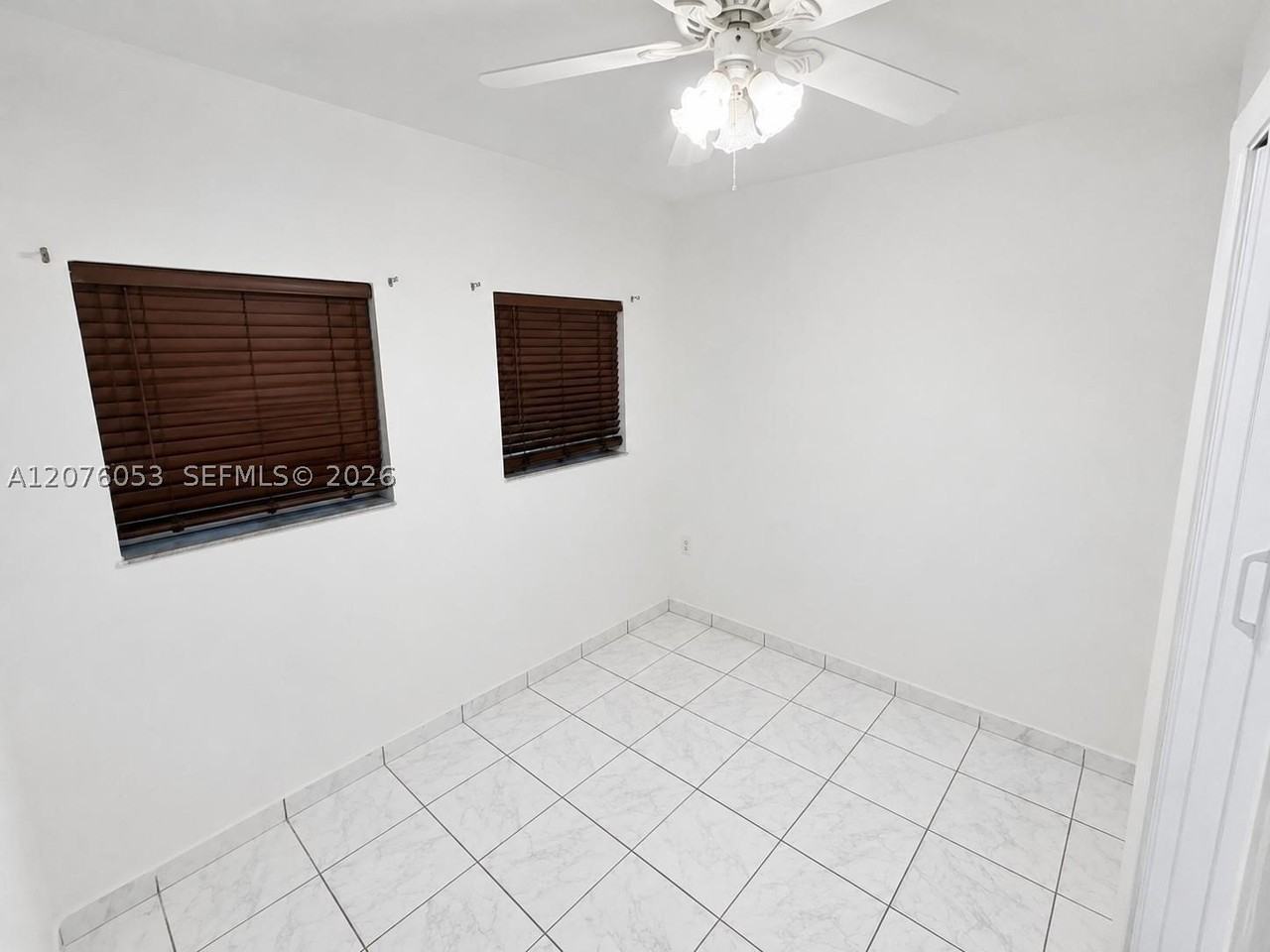 500 E 54th St #B - Photo 5 of 9