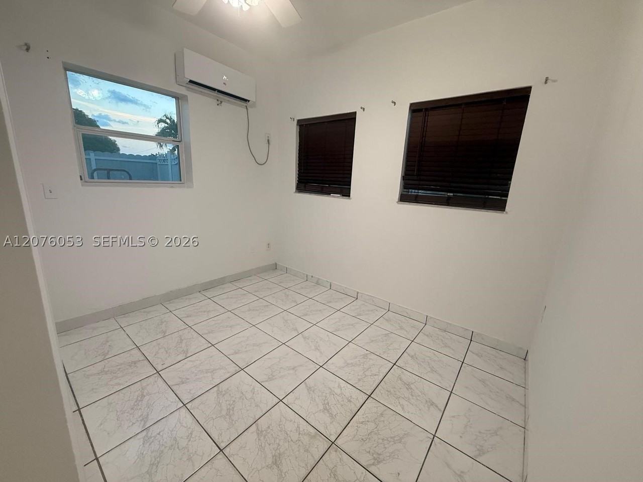 500 E 54th St #B - Photo 6 of 9