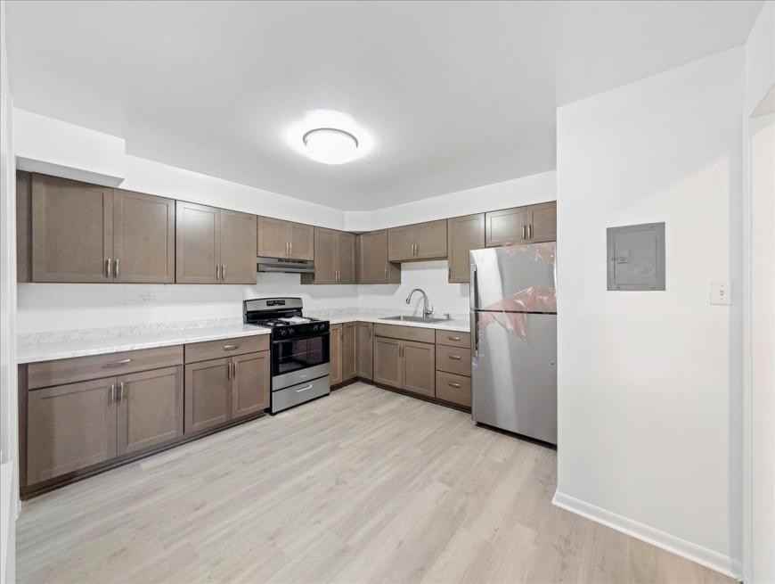 700 Mckinley Ave - Photo 2 of 10