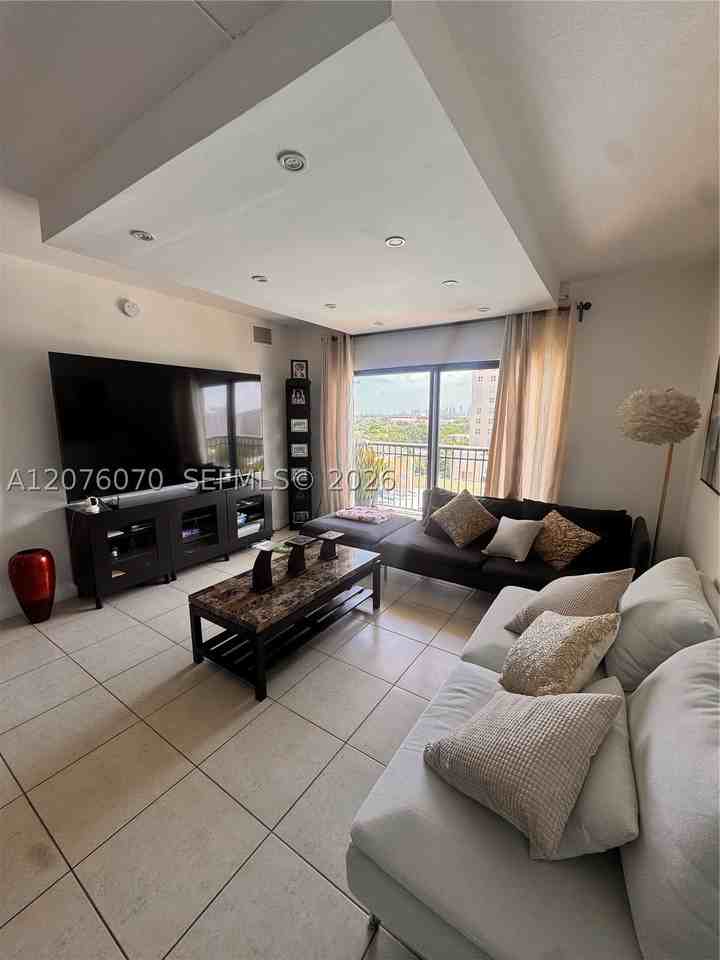 4242 Nw 2nd St #808 - Photo 3 of 22