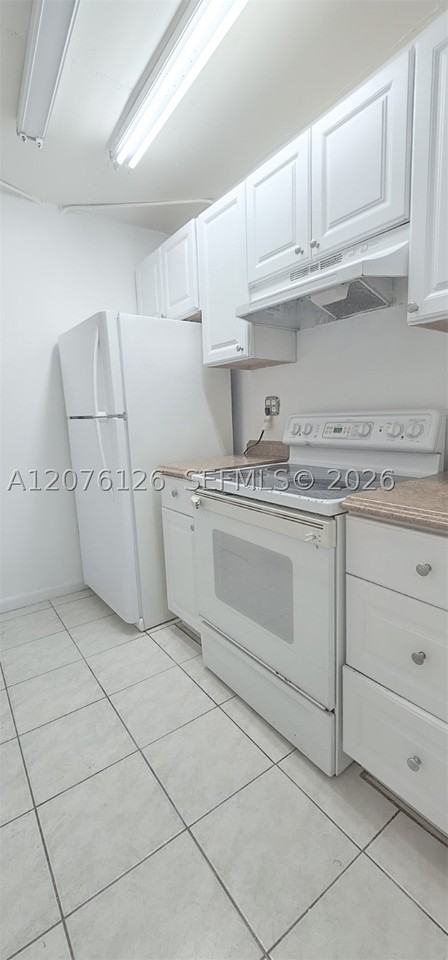 7035 Nw 186th St #D110 - Photo 6 of 17