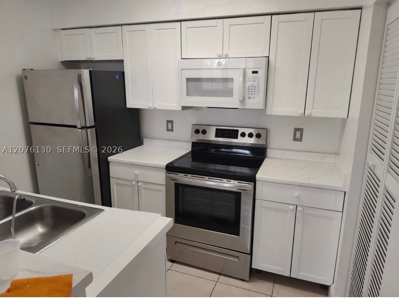 1269 Sw 46th Ave #2408 - Photo 2 of 7