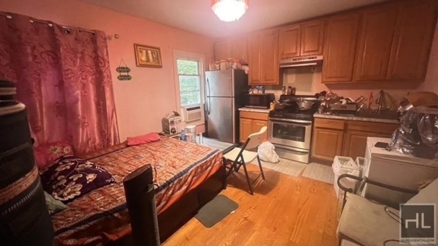 3322 Farragut Rd - Photo 2 of 10
