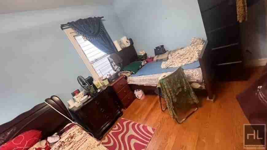 3322 Farragut Rd - Photo 3 of 10