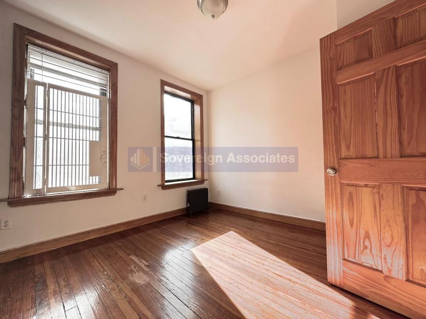 529 W 151st St - Photo 4 of 10