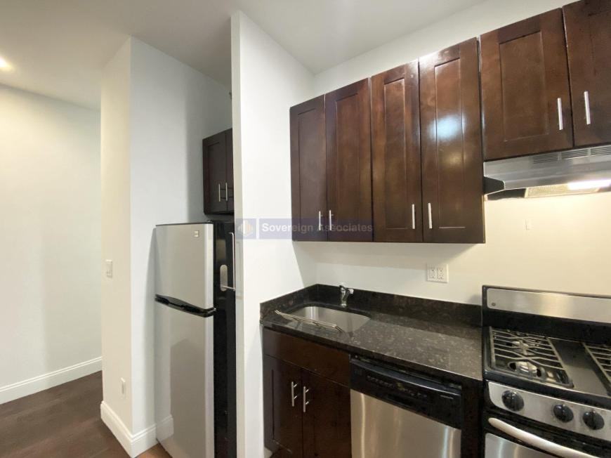 529 W 151st St - Photo 3 of 10