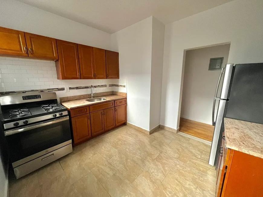 6655 Broadway - Photo 3 of 6