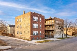 featured image of 843 E Marquette Rd