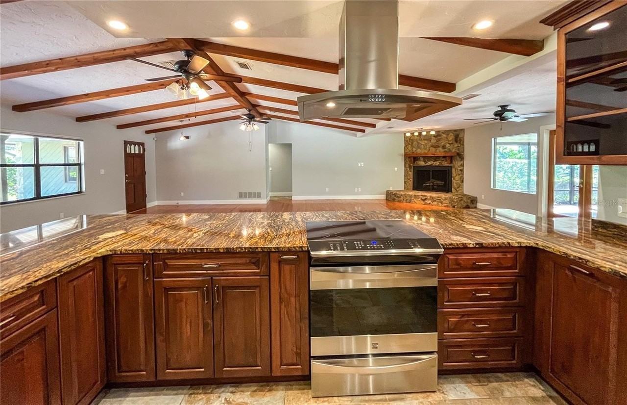 3502 Sunbeam Dr - Photo 5 of 29