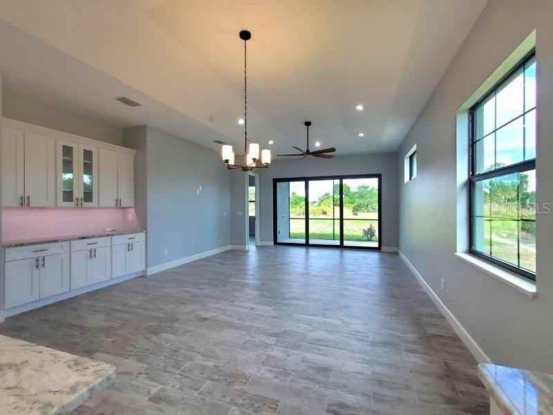 1038 San Cristobal Ave - Photo 7 of 21