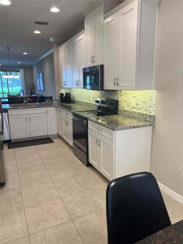 13737 Messina Loop #101 - Photo 4 of 25