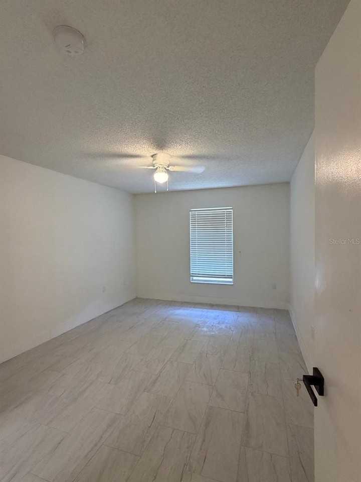 2711 Willow Run - Photo 4 of 30
