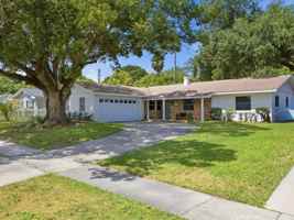 featured image of 333 Cornwall Rd