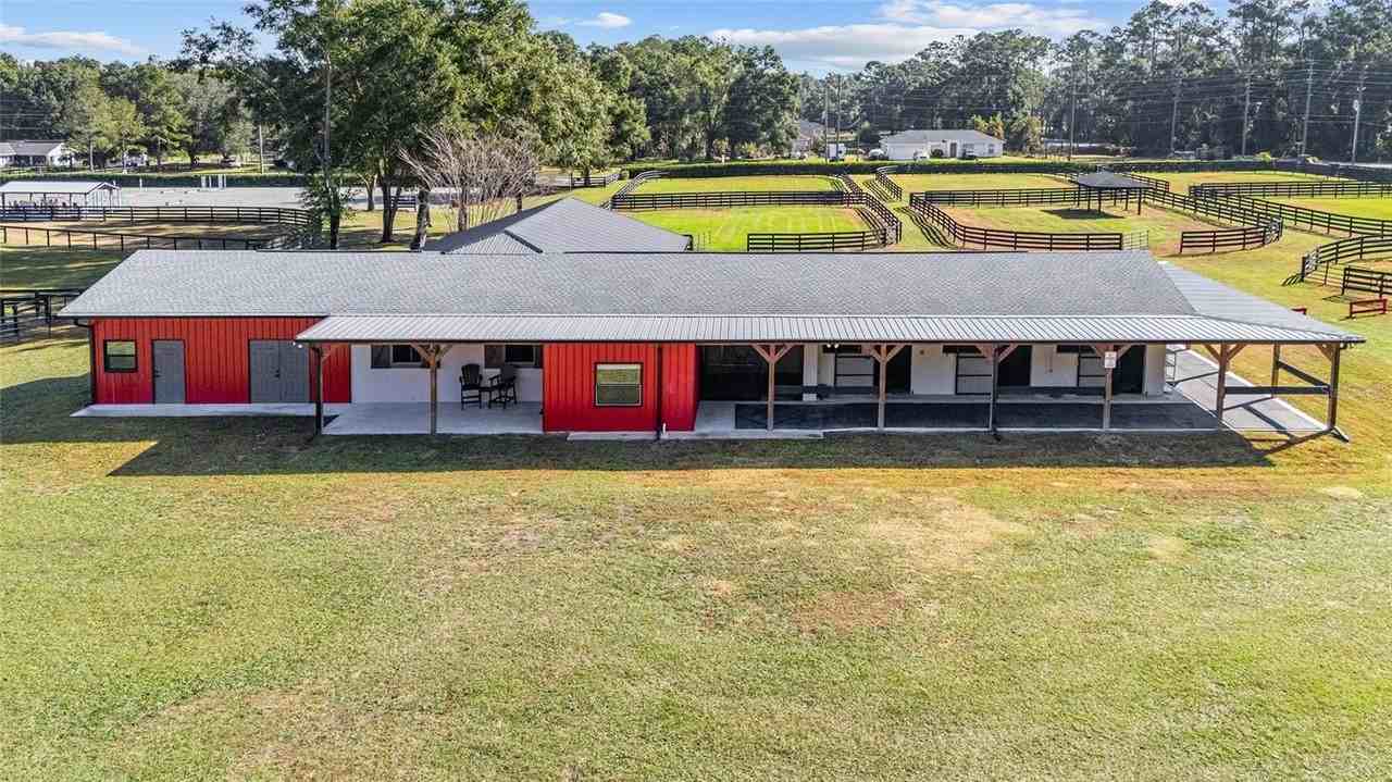 2 Count Fleet Dr - Photo 4 of 35