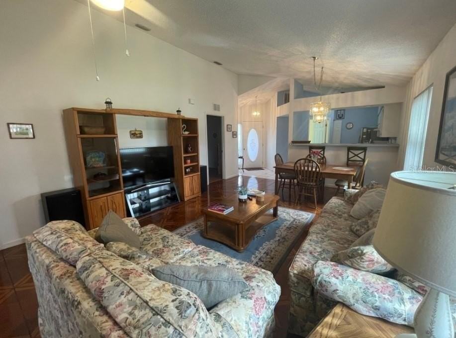 5399 Nw 18th St - Photo 4 of 13