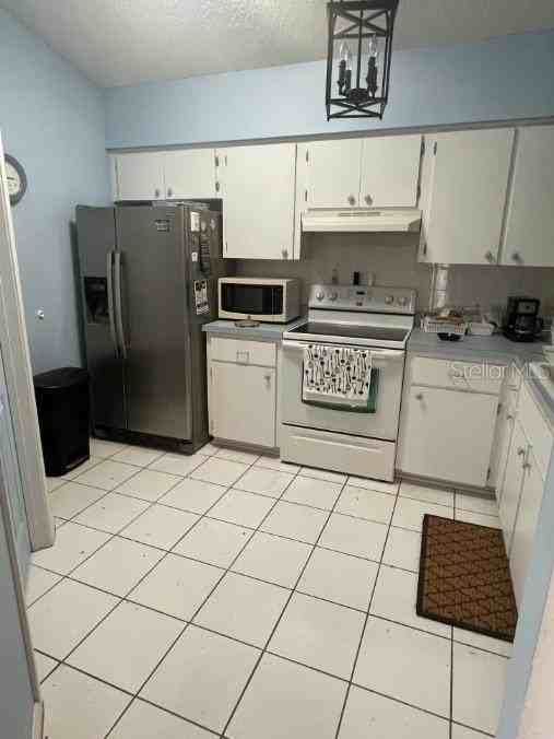 5399 Nw 18th St - Photo 6 of 13