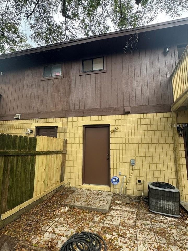 4313 Sw 68th Ter - Photo 2 of 14
