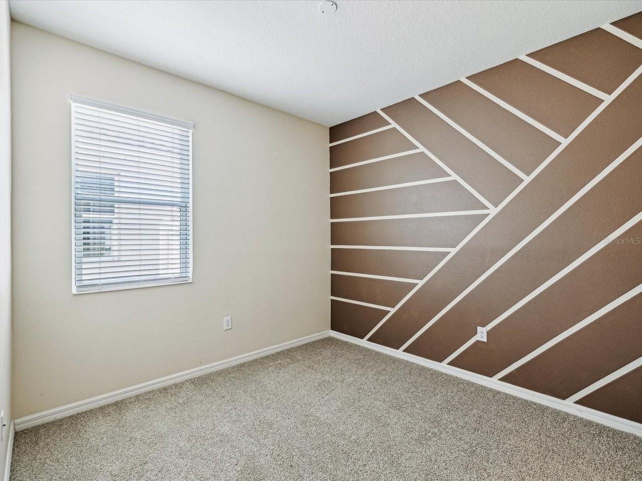 11525 Southern Creek Dr - Photo 4 of 34